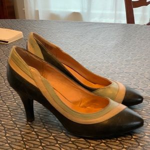 Miz Mooz pumps size 8